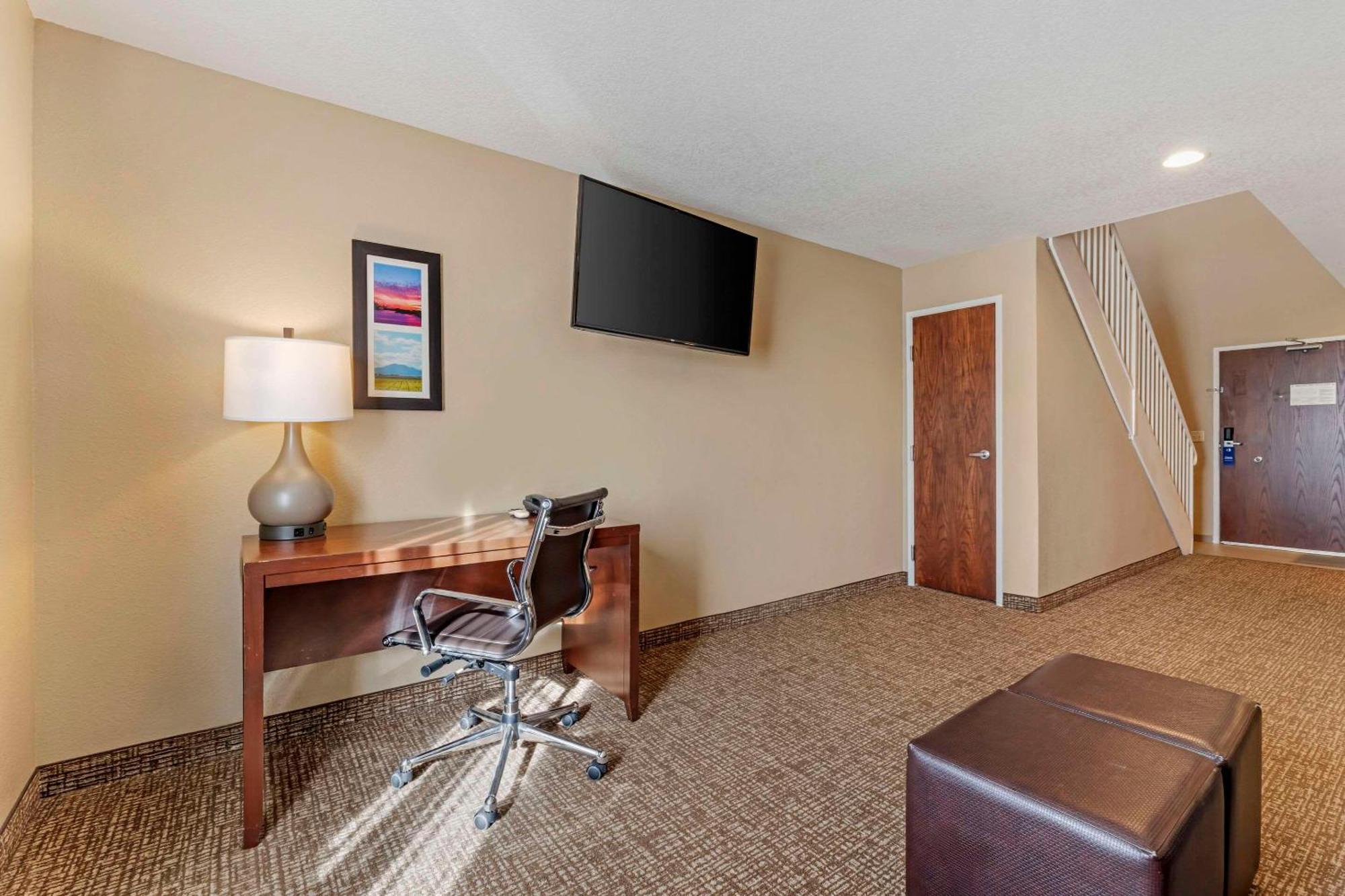 Comfort Inn Lathrop Stockton Airport Экстерьер фото
