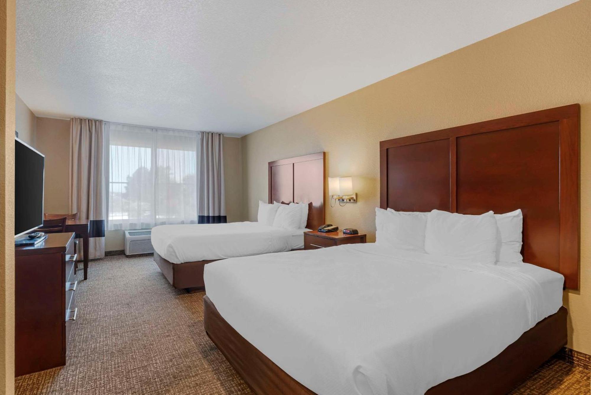Comfort Inn Lathrop Stockton Airport Экстерьер фото